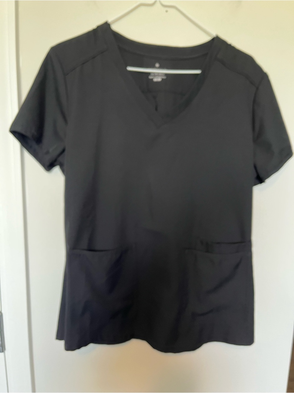 Women's Black V-Neck Short Sleeve Top with Front Pockets